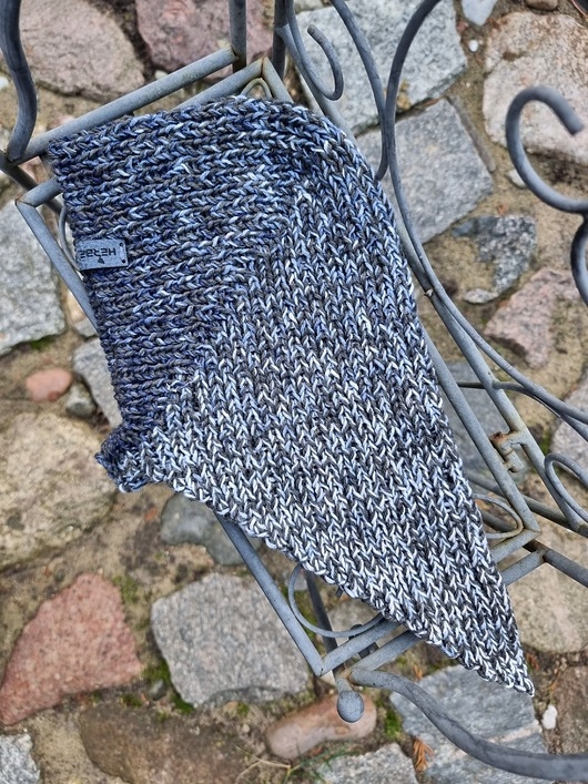 Image of Farbowana naturalnie chustka bandana balaclava Merino