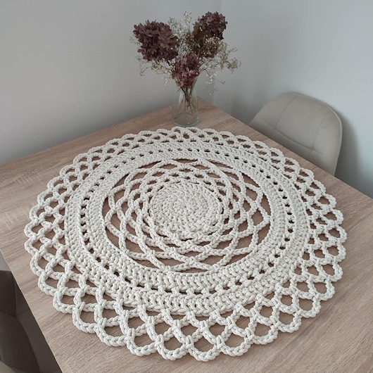 Image of Pakamera Serweta dekoracyjna szydełkowa ze sznurka 70cm