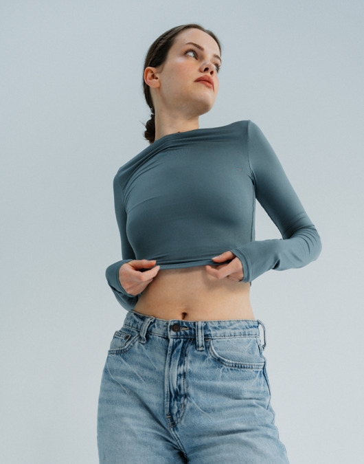 Image of Pakamera Longsleeve do jogi damski VOGUE - metallic grey