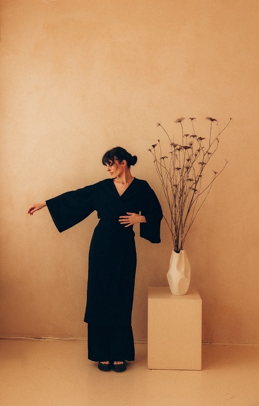Image of Pakamera NOIRA black kimono dress
