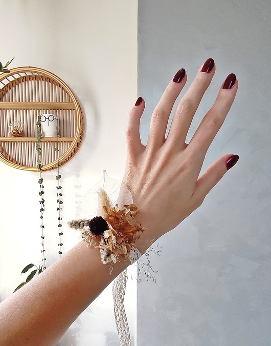 Image of Pakamera Boho bransoletka z suszoną hortensją i trawami na bawełnianej wstążce