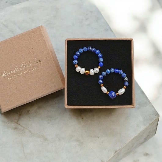 Image of Pakamera PREMIUM : zestaw pierścionków : lapis lazuli, perły