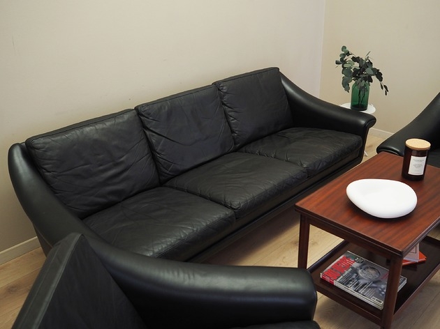 Image of Pakamera Sofa skórzana czarna, lata 60, Eran M