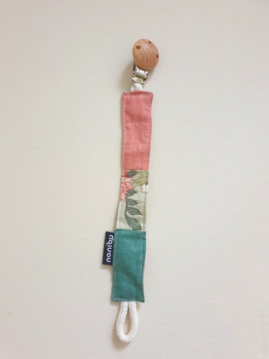 Image of Pakamera Zawieszka do smoczka z drewnianym klipsem 05