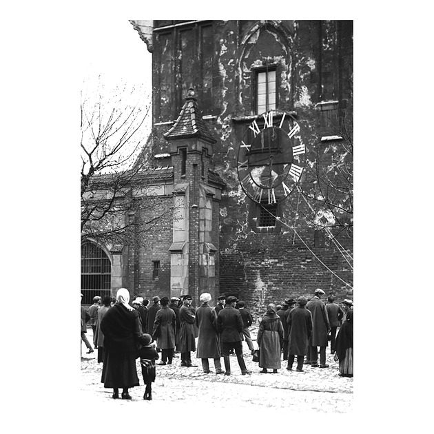 Image of Pakamera Kartka Premium - Vintage Kraków, Zegar na Wieży Ratuszowej