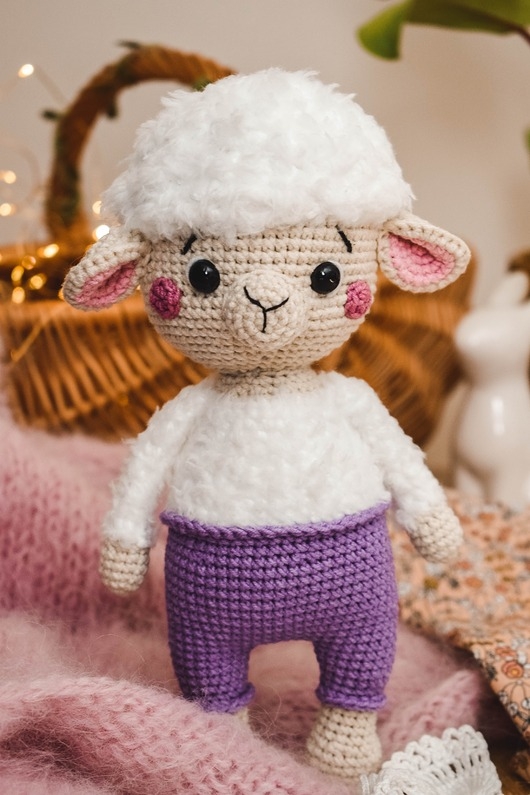 Image of Owieczka maskotka, owieczka na szydełku, owca dla dzieci, owca przytulanka
