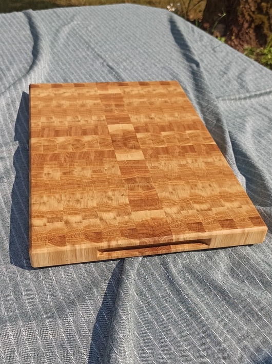 Image of Pakamera Duża, dębowa deska do krojenia End Grain. 46x30,5 cm. Deska do serwowania.