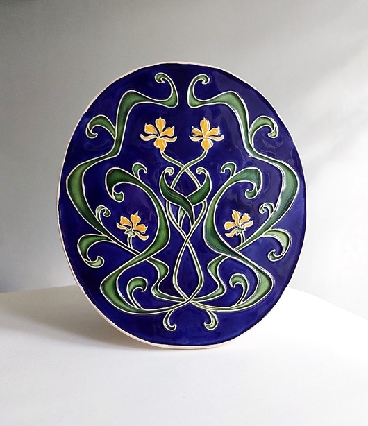 Image of Ceramika dekoracyjna z secesyjnymi kwiatami