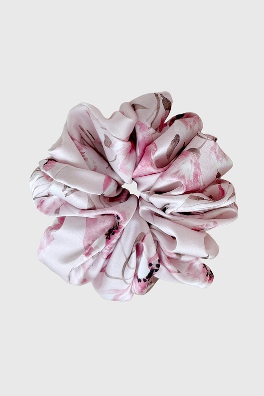 Image of Pakamera Gumka do włosów różowa w kwiatowy wzór Scrunchie Maxi Rosie Cream