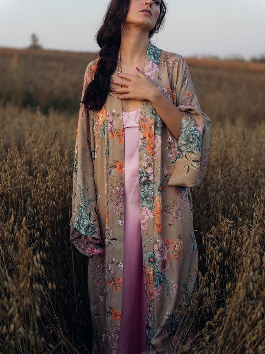 Image of Pakamera Kimono Bloom Beige LONG