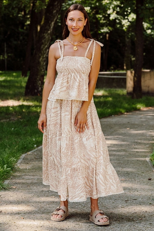 Image of Pakamera Jedwabna długa, szeroka spódnica z falbanami, AURINA, PEACH ZEBRA
