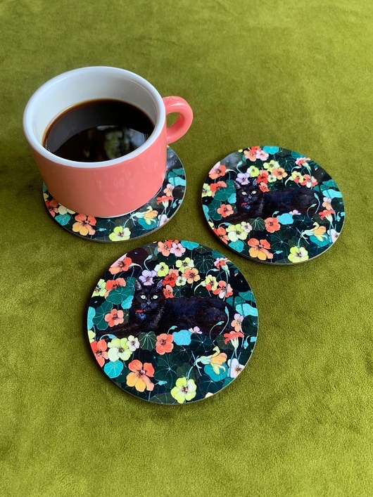 Image of Pakamera Podkładki pod kubek- Czarny kot w nasturcjach- Coasters
