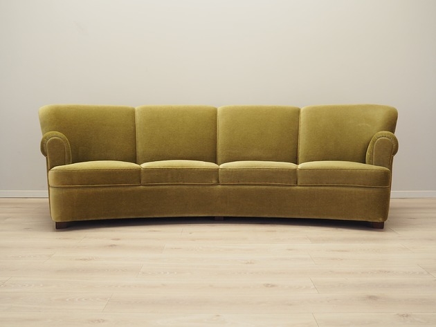 Image of Sofa welurowa zielona, duński design, lata 60, produkcja: Dania