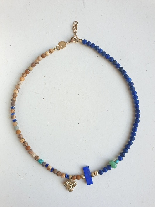 Image of Naszyjnik choker TEBY lapis lazuli, jaspis obrazkowy, turkus mosiądz