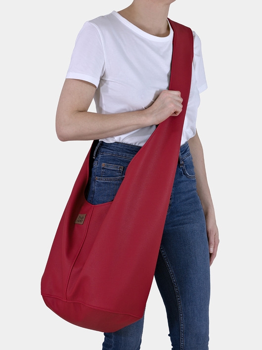 Image of Pakamera Czerwona torba hobo w stylu boho / vegan