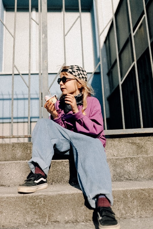 Image of Pakamera Baggy sztruksowe oversize baby blue