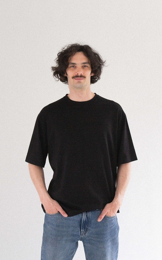 Image of Pakamera MAKAK - męski box t-shirt - koszulka oversize z krótkim rękawem z 100% etyczn