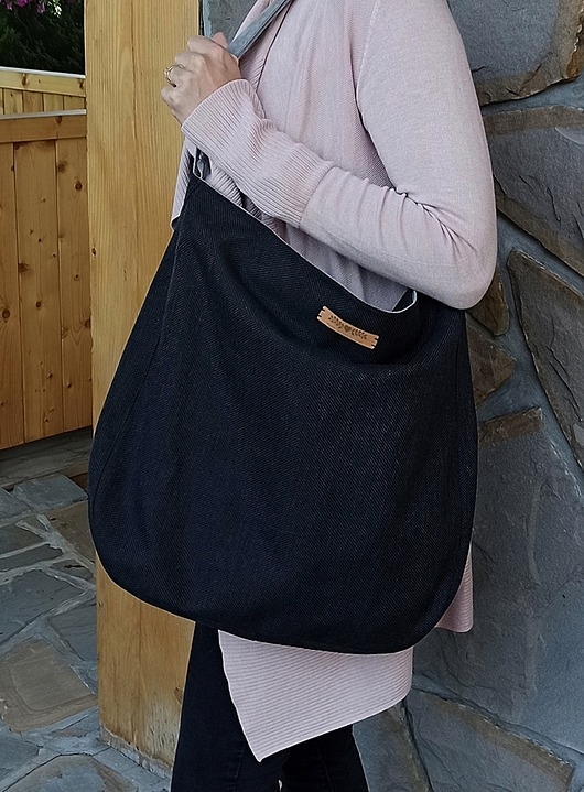 Image of Pakamera Duża czarna pleciona torba boho XXL na ramię