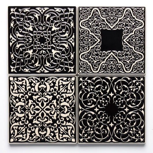 Image of Pakamera Kafle XL cztery ornamenty czarne