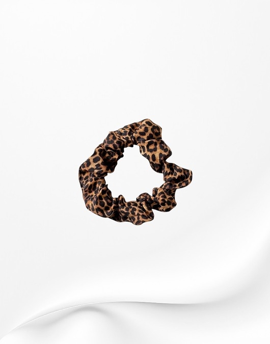 Image of Pakamera Jedwabna scrunchie gumka frotka mini panterka