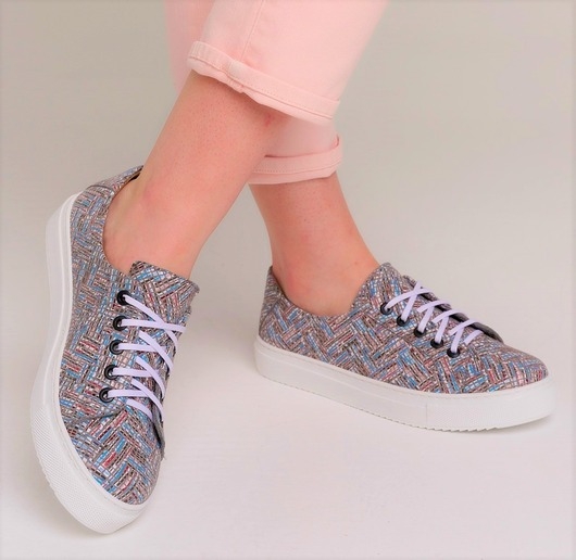 Image of Pakamera Trampki - Sneakersy skórzane z wzorem (6682)