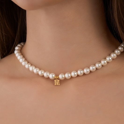 Image of Pakamera Choker naszyjnik perły literka- srebro 925 pozłacane