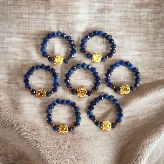 Image of Pakamera Pierścionek : lapis lazuli i złoty hematyt