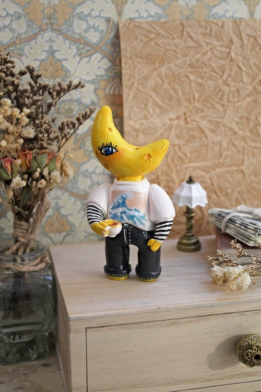 Image of Pakamera Moon Boy