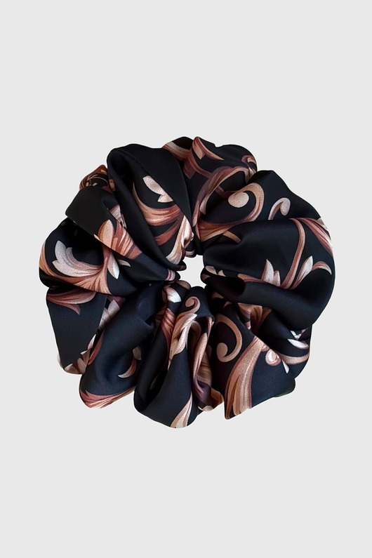 Image of Pakamera Gumka do włosów czarna ze złotym wzorem Scrunchie Maxi Black Truffle