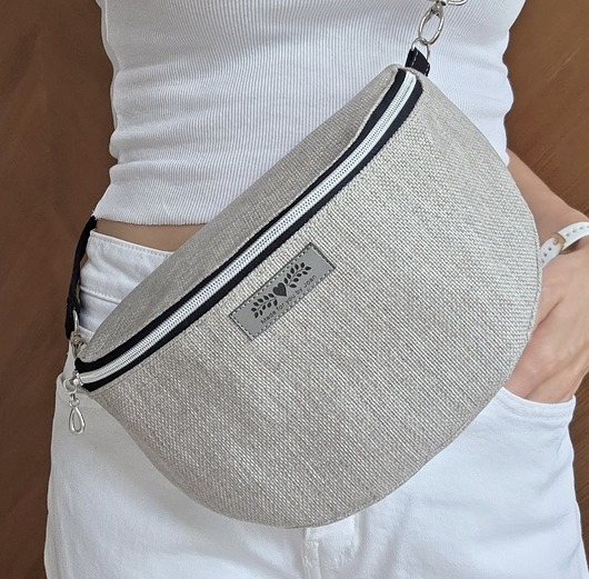 Image of Pakamera Beżowa nerka pleciony materiał boho na ramię