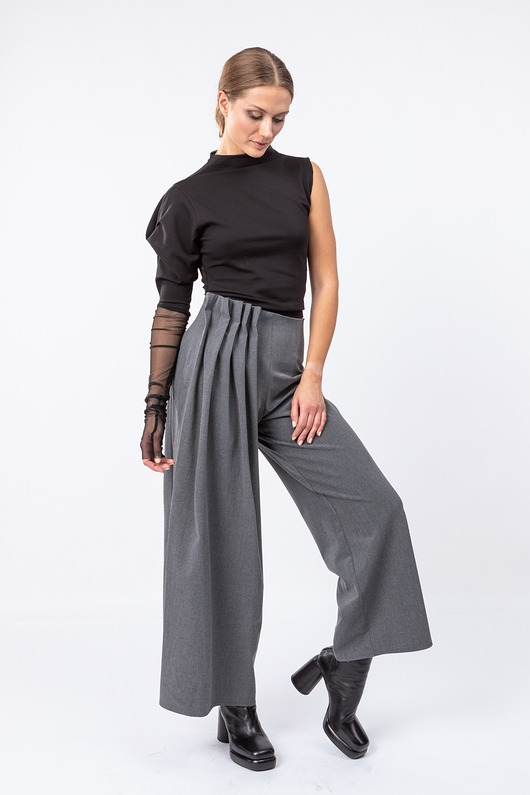 Image of Pakamera Osaris trousers