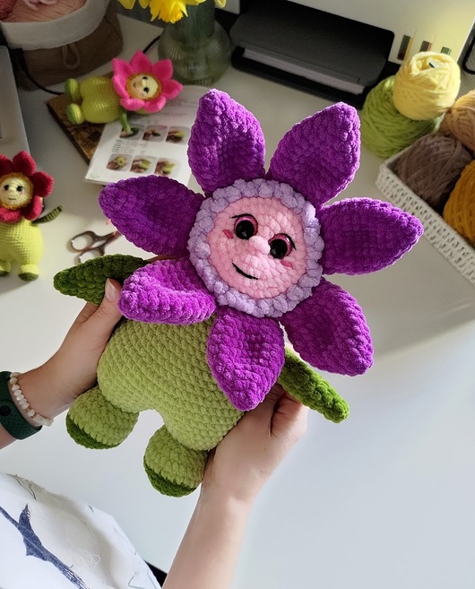 Image of Pakamera Duży kwiat pluszowy, Przytulanka dla dziecka, Maskotka na prezent