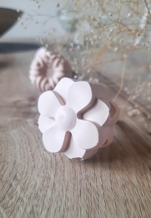 Image of Pakamera Ceramiczny Uchwyt, Gałka Meblowa Kwiat 3