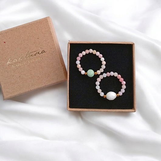 Image of Pakamera PREMIUM : zestaw pierścionków : cukierkowy : opal, amazonit, k.księżycowy