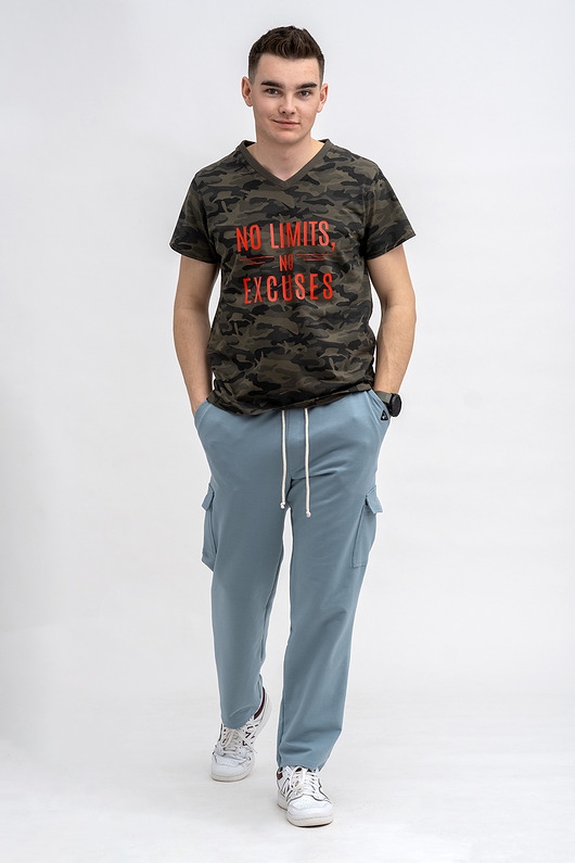 Image of Pakamera T-shirt męski zielony moro do V z nadrukiem