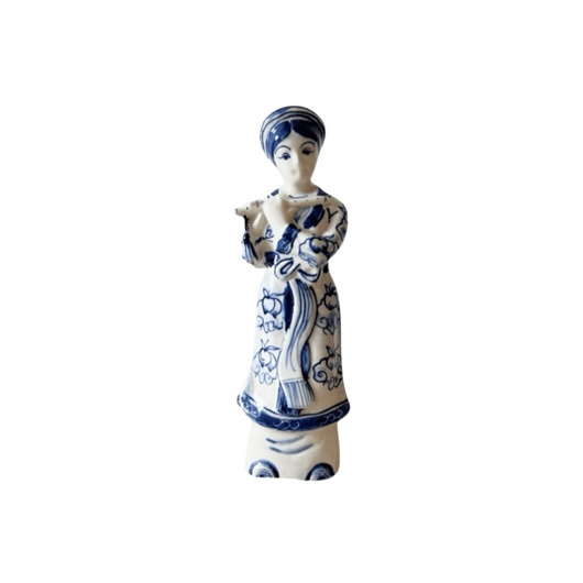 Image of Pakamera Figurka dziewczyny z fletem