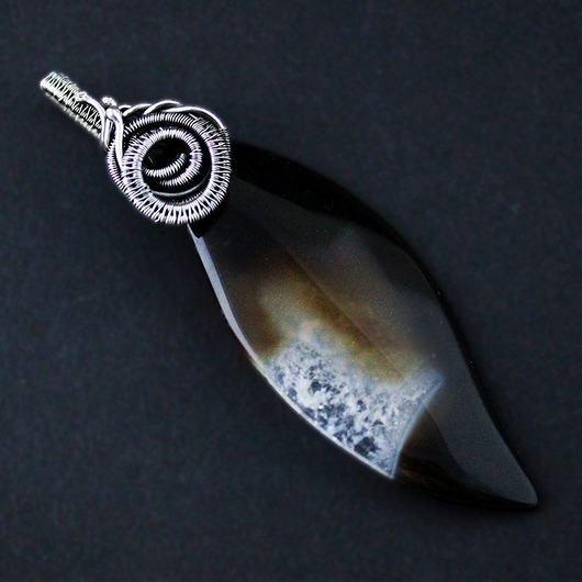 Image of Pakamera Cassandra - duży wisior z agatem, wire-wrapping.