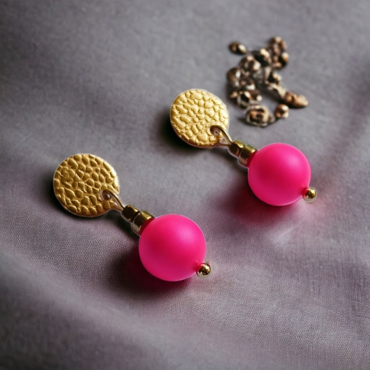 Image of Pakamera Swarovski neon pearls : neon pink