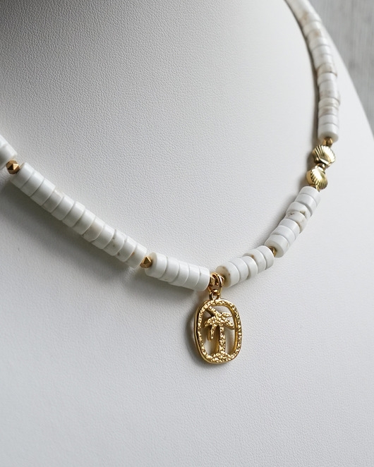 Image of Pakamera Naszyjnik choker na lato z palmą i muszelkami