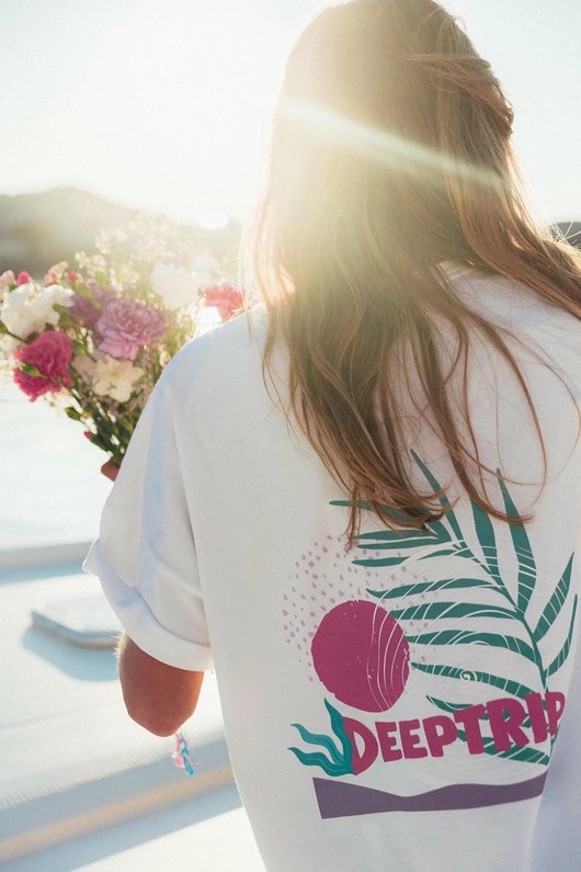 Image of Pakamera T-shirt damski JELLY
