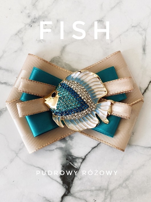 Image of Pakamera Brosza z Kolekcji FISH z Rybką wysadzaną kryształkami