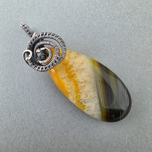 Image of Pakamera Darma - wisiorek z agatem i oksydowanym srebrem, wire wrapping