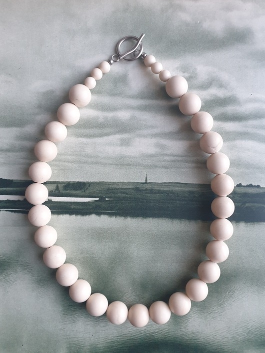 Image of Pakamera Naszyjnik choker ROOTS kamień rzeczny kule 12 mm