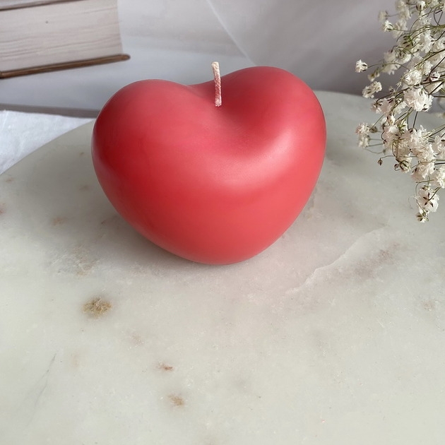 Image of Pakamera Świeca sojowa dekoracyjna Sweet Heart 60x80mm jasna czerwona