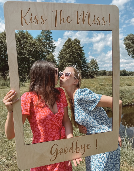 Image of Fotoramka na wieczór panieński - Kiss the Miss! Goodbye!