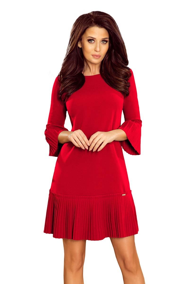 Czerwona plisowana sukienka z falbankami