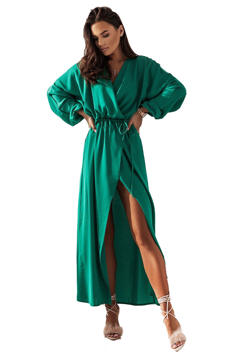 Efektowna maxi sukienka z długim rozcięciem - zielona