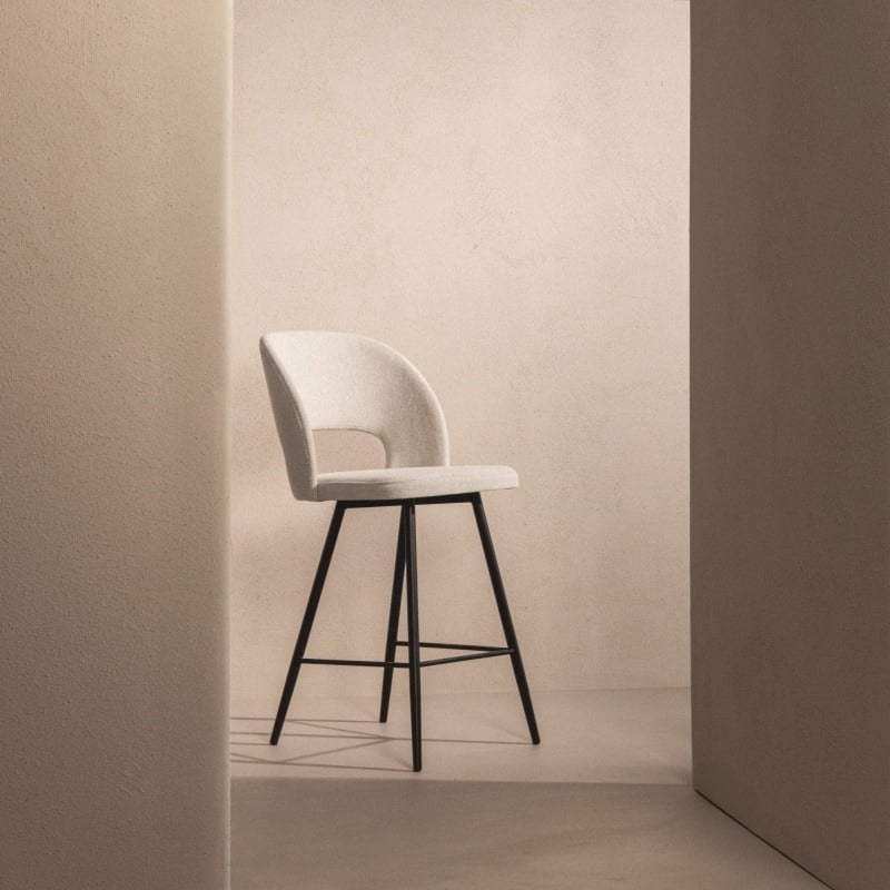 Hoker tapicerowany Caspian, jasnobeżowy/czarne nogi