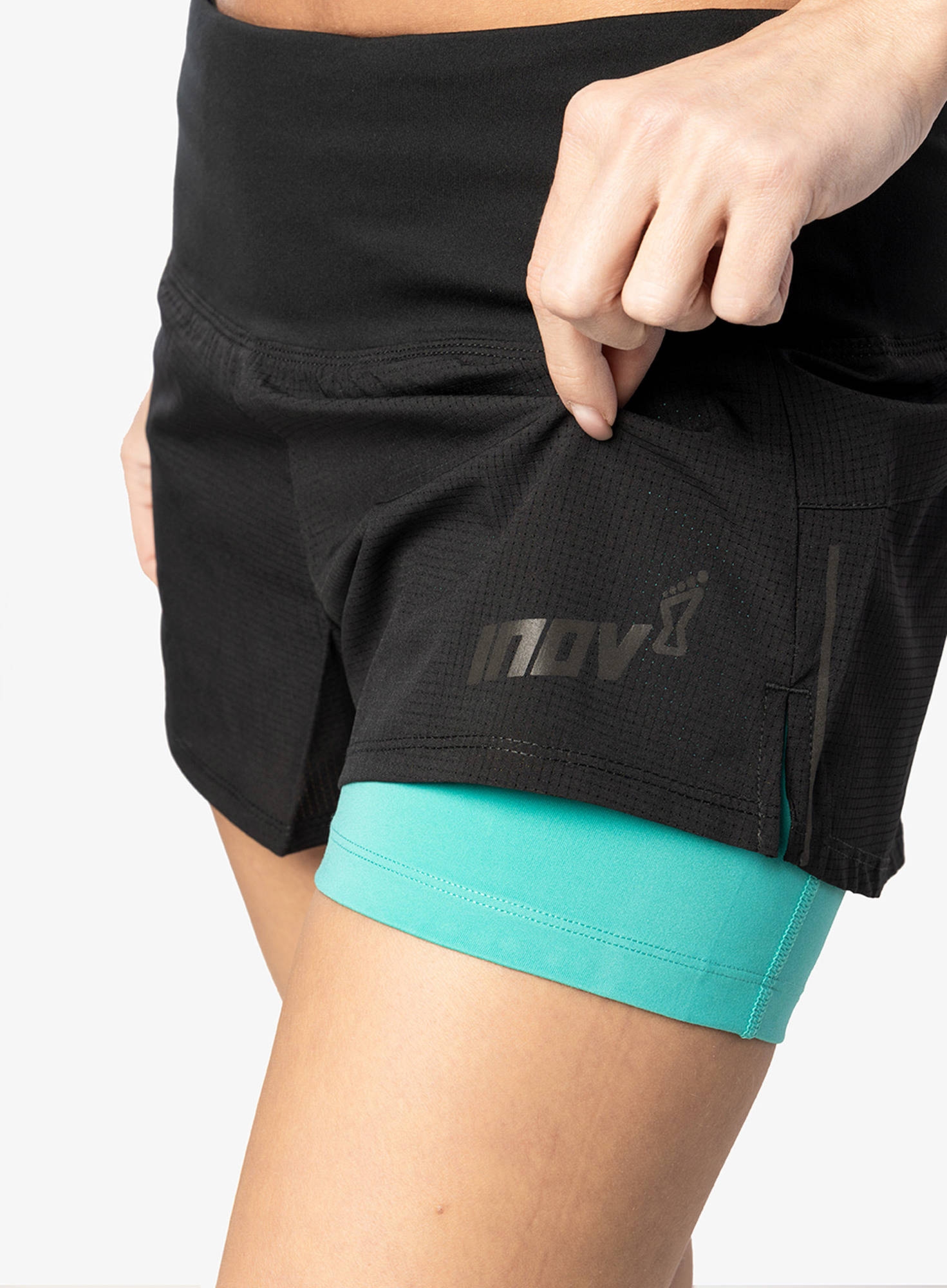 Spodenki damskie Inov-8 TrailFly Ultra 3 2in1 Short – bk/teal