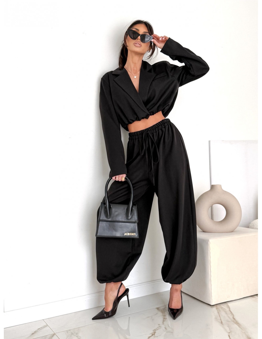 Bawełniany komplet marynarka i szerokie spodnie NAJRO - czarny